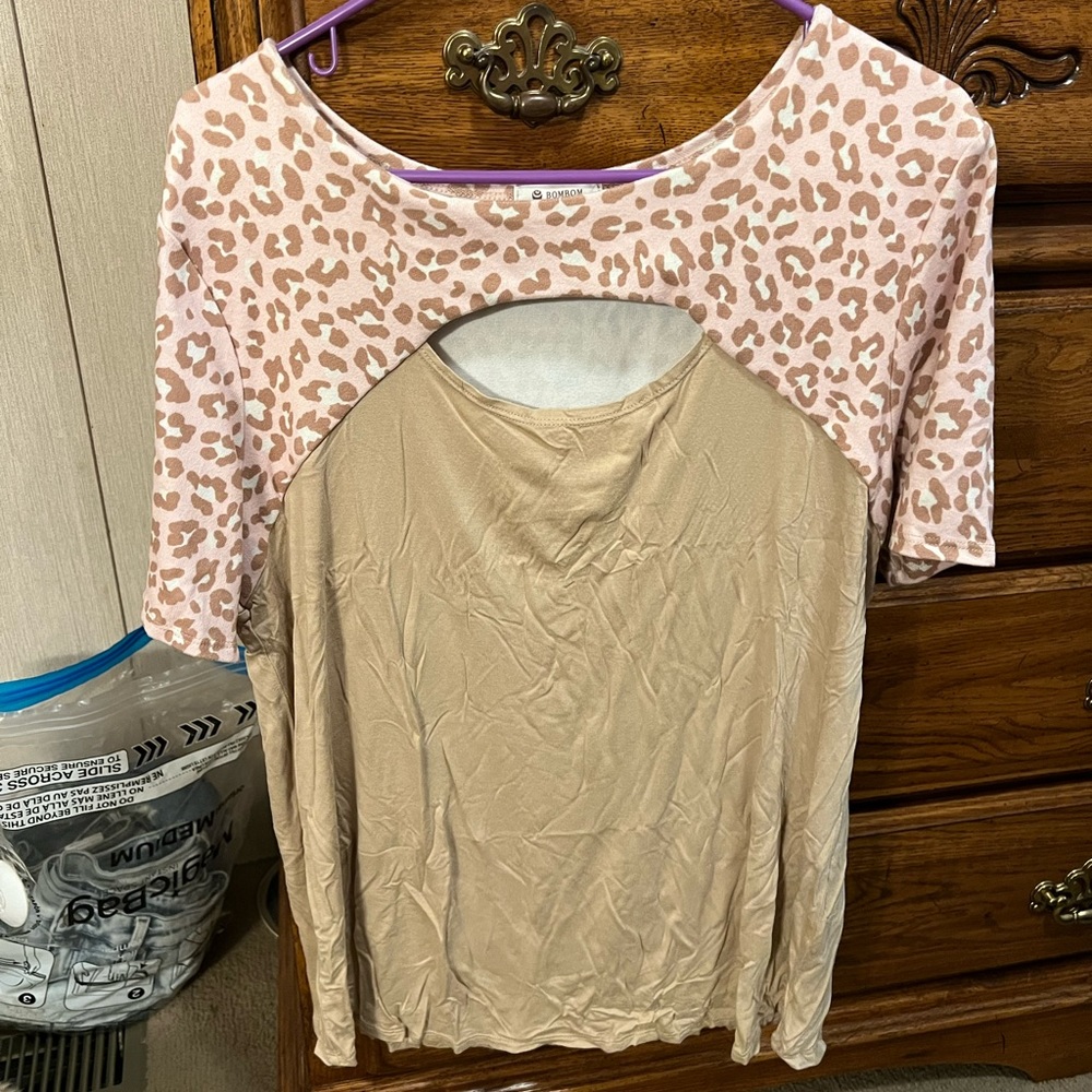 Women’s Top XL